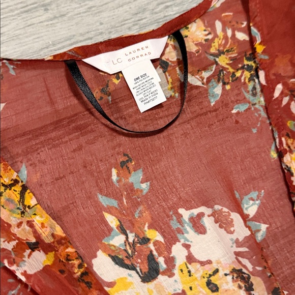 Lauren Conrad Boho sheer floral Wrap Top - OS - Picture 2 of 4